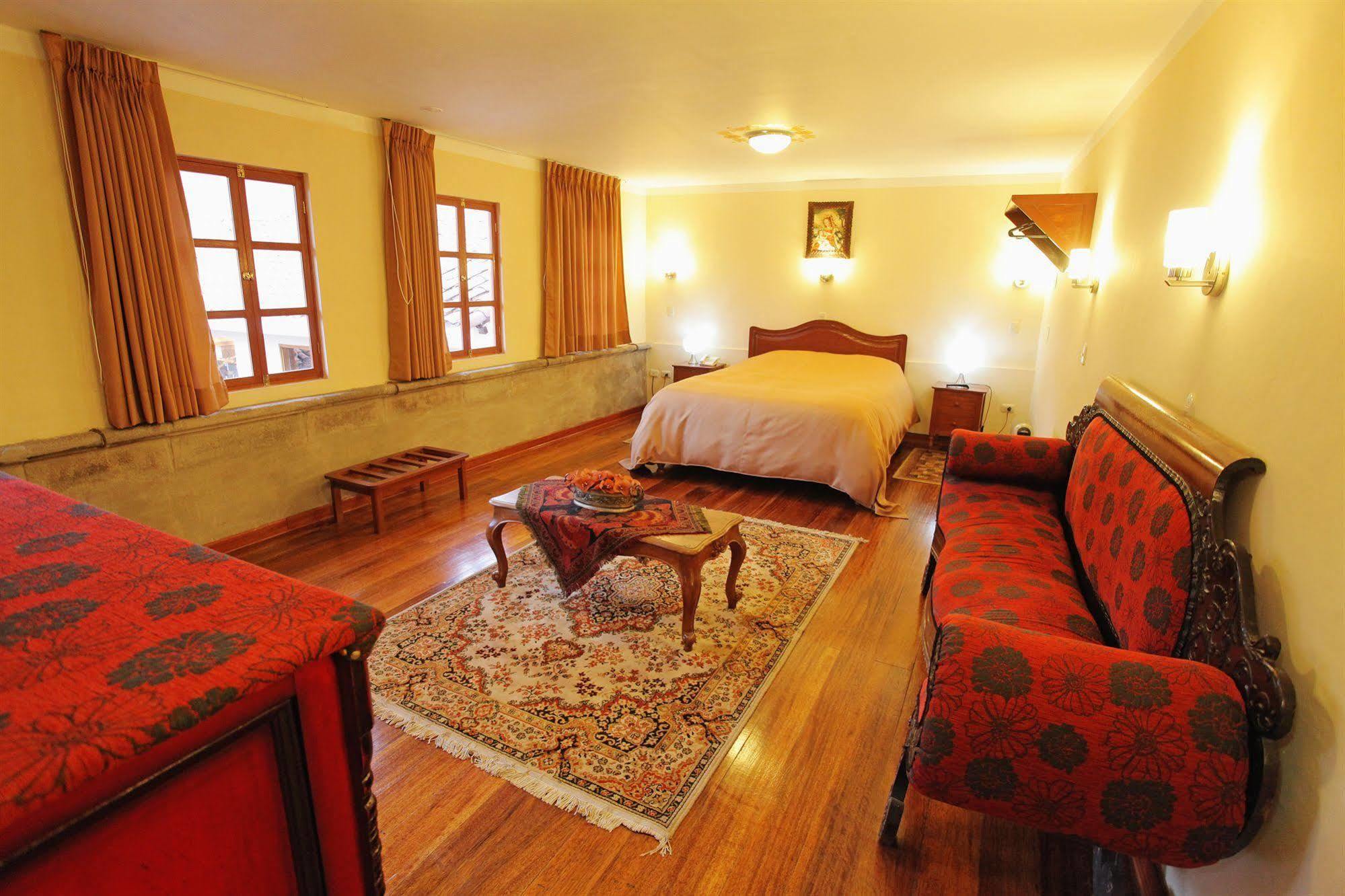 Hotel La Casa De Selenque 3*